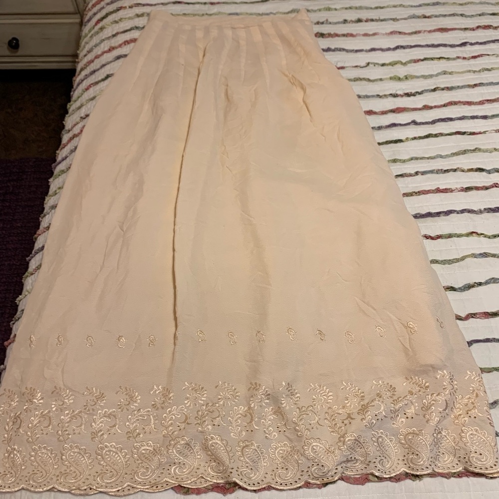 Divine Sarah Skirt